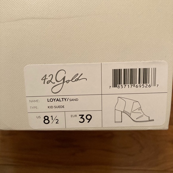 NWT! - Chinese Laundry | 42 Gold Loyalty Bootie - Picture 5 of 5